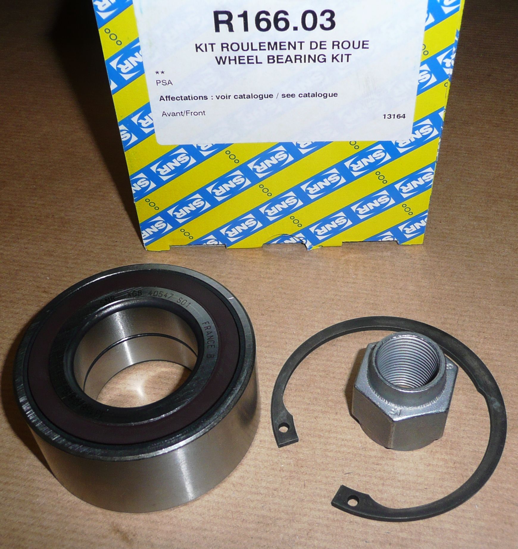 SNR R166.03 ŁOŻYSKO KPL.PRZÓD C ELYSEE,C2,C3,